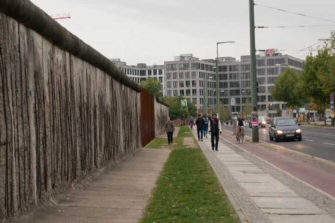 2.5-Hour Berlin Wall and Memorial Sites Walking Tour - Bernauer Strasse and the Church of Reconciliation