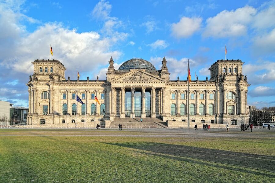 2-H Berlin: Top Sights Guided E-Scooter Tour - Who will enjoy this Berlin outing?