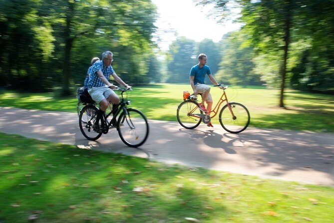 3-Hour Bike Tour of Tiergarten and Berlin's Hidden Places - Starting at Poststraße and entering Tiergarten