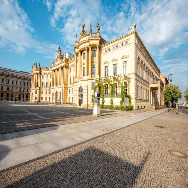 Albert Einstein in Berlin Private Guided Tour - The 2-hour option is short, focused, and mostly outdoors