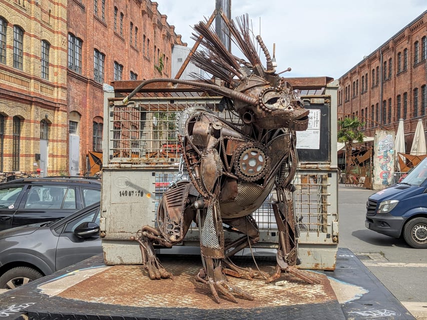 Alternative Berlin / Street art tour - Private group - Kiez life, food, and practical local advice