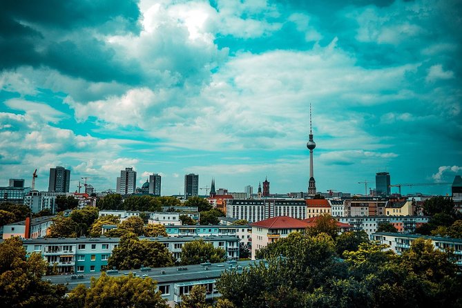 An Introduction to Berlin Walking Tour - The Holocaust Memorial and the Reichstag