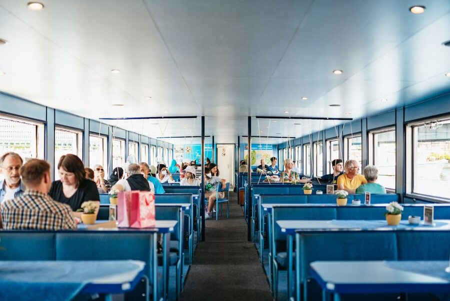 Berlin: 1-Hour City Tour by Boat with Guaranteed Seating - Finding the pier at Friedrichstraße