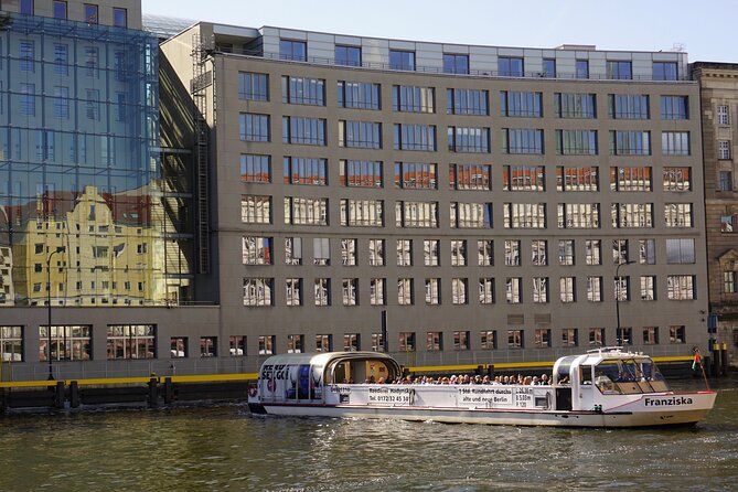 Berlin: 1-hr Boat Tour with Bilingual Live Guide (DE/EN) - Who will enjoy this cruise most