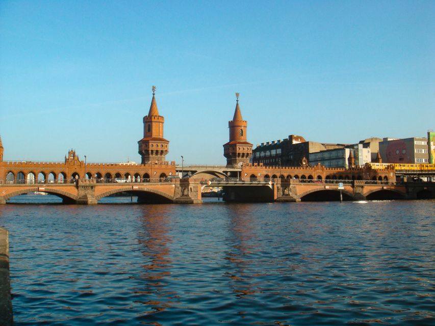 Berlin: 2.5-Hour East Side Boat Cruise with Commentary - Key points to know before booking
