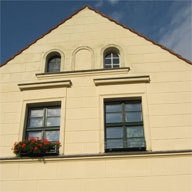 Berlin: 2.5-Hour Neighborhood Tour of Neukölln - Why Neukölln makes such a good walking tour subject