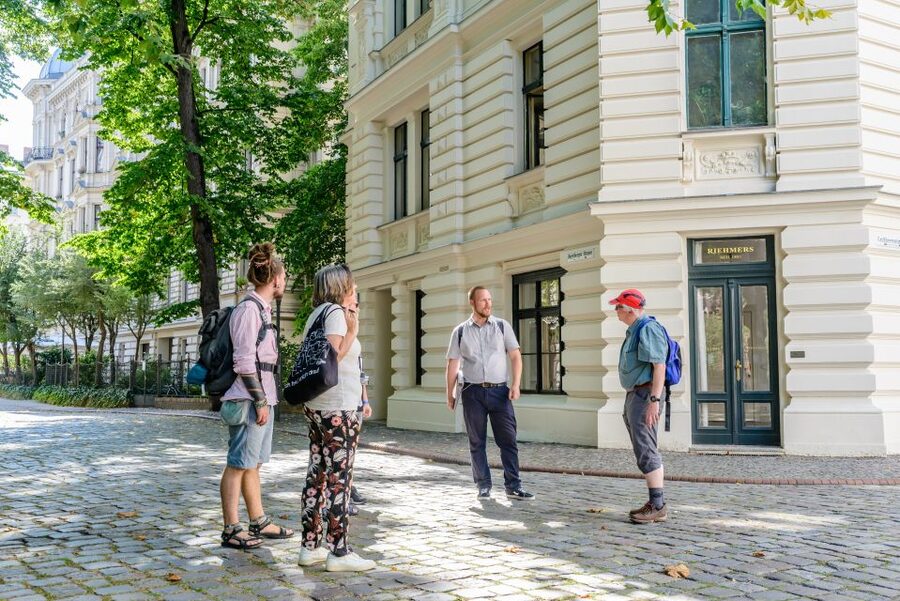 Berlin: 2.5-Hour Walking Tour through Kreuzberg 61 - Key points at a glance