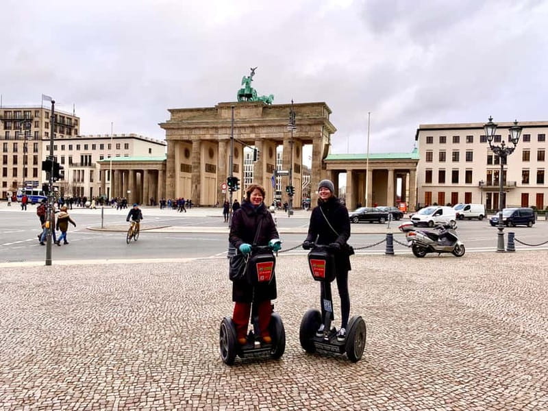Berlin: 2-Hour Premium Segway Tour - Museum Island from the outside