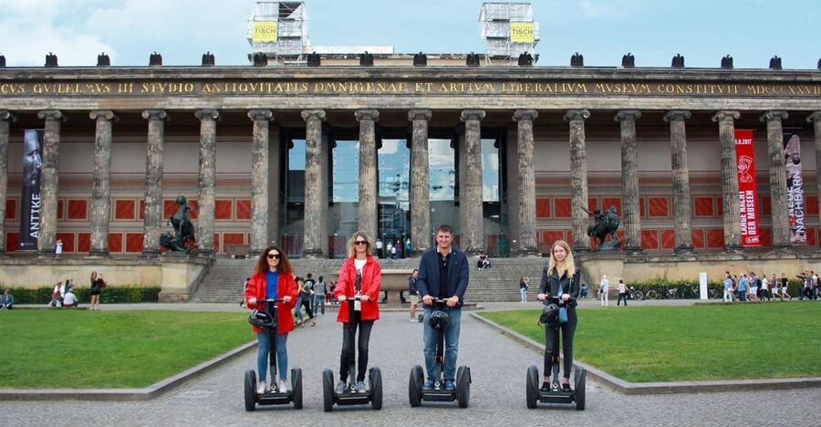 Berlin: 3-Hour Segway Tour - Brandenburg Gate and the government quarter