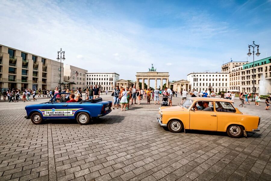 Berlin: 75-minute Trabi Safari - Getting used to the column shift and small engine