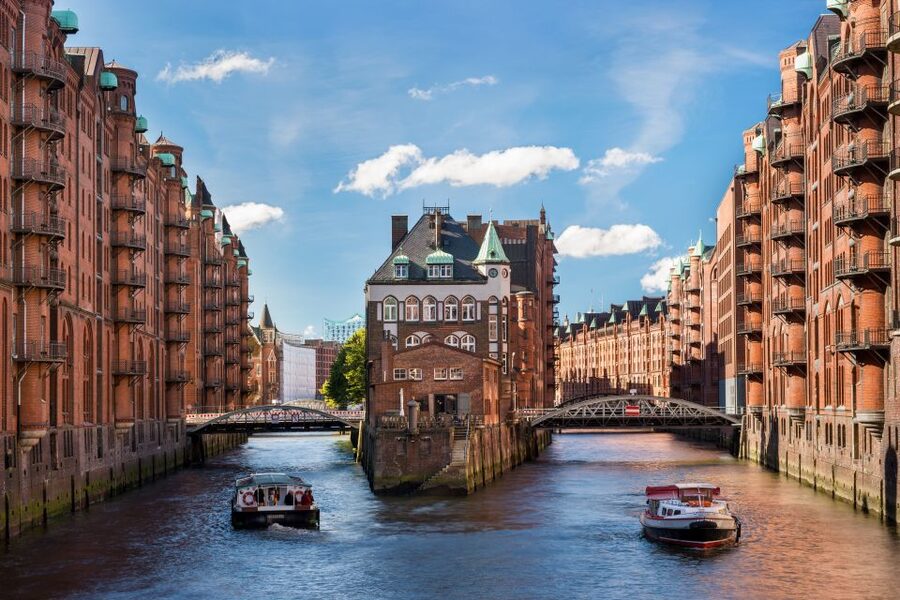 Berlin and Hamburg: Shore Excursion Tour Package - Berlin from Warnemünde, a long but useful day