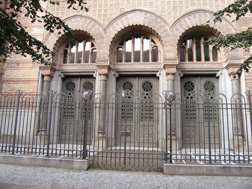 Berlin: Backyards of Berlin 2-Hour Tour - Why Berlin’s courtyards tell the better story