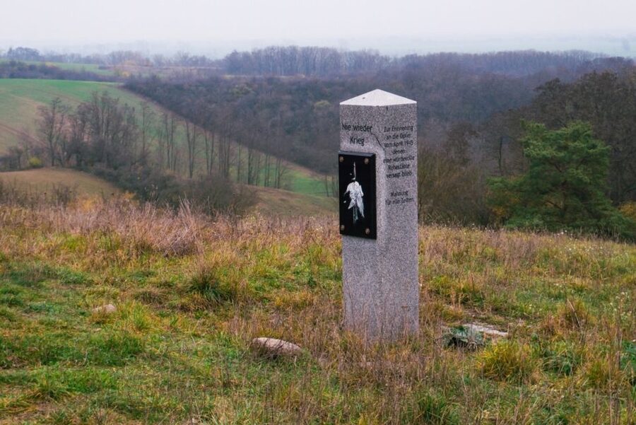 Berlin: Battle for Seelow Heights WW2 tour -Clash of Titans - Seelow Heights War Museum: your essential orientation