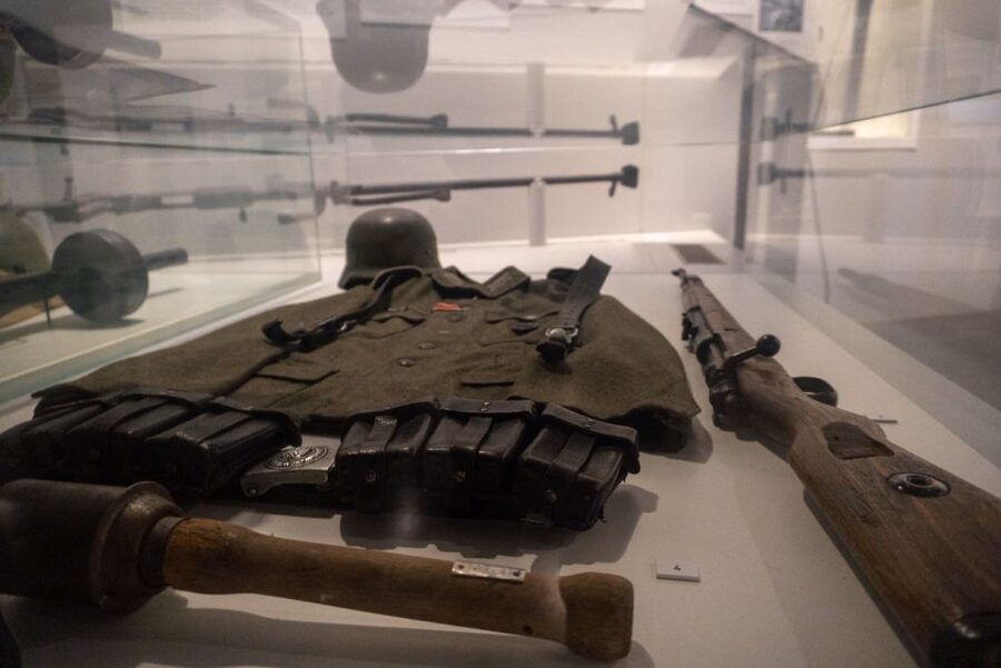 Berlin: Battle for Seelow Heights WW2 tour -Clash of Titans - German trenches and the physical shape of defence