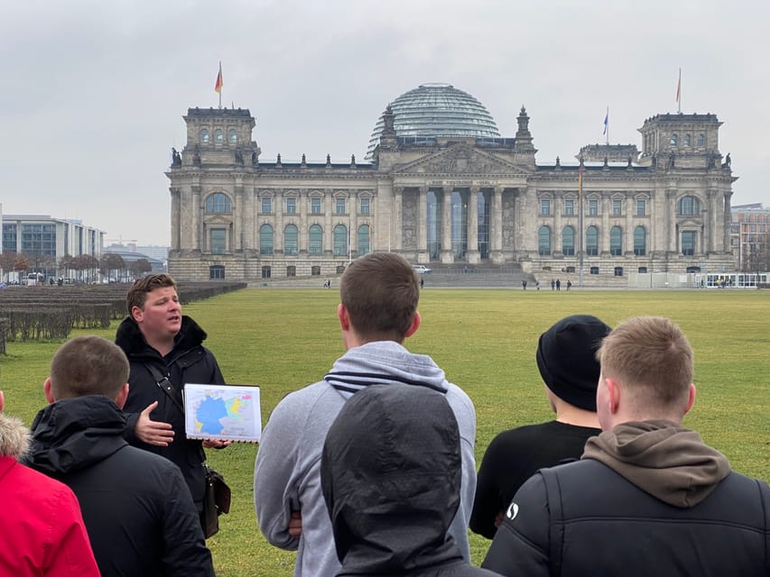 Berlin Battlefield Tour - Operation Berlin 1945 - Platz der Republik and the road to the Reichstag