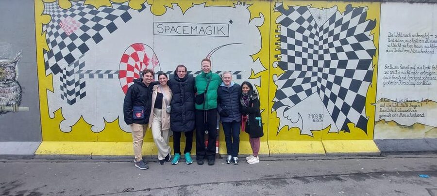 Berlin: Berlin Wall & East Side Gallery Walking Tour - The Wall and its Cold War setting