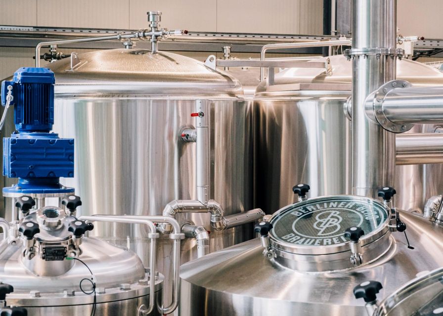 Berlin: Berliner Berg Brewery Tour with Beer Tasting - Cancellation and booking flexibility