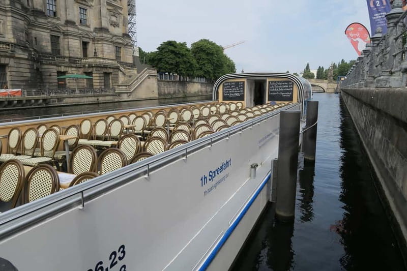 Berlin: Boat Sightseeing Cruise with Audioguide - The route through Berlin’s historic center