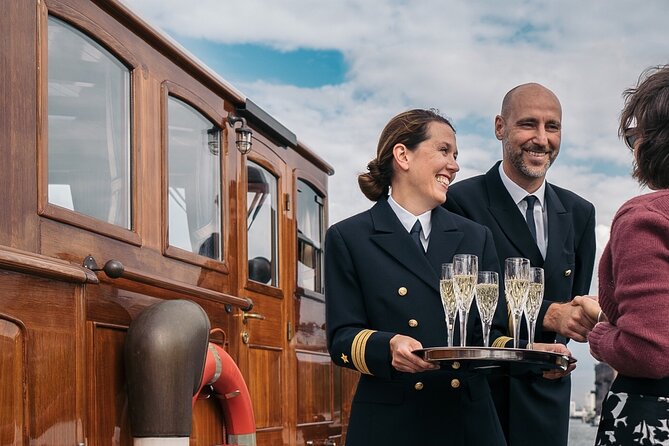 Berlin Boot Sightseeing Tour on Electric Private Yacht - Nikolaiviertel, Where Berlin Began