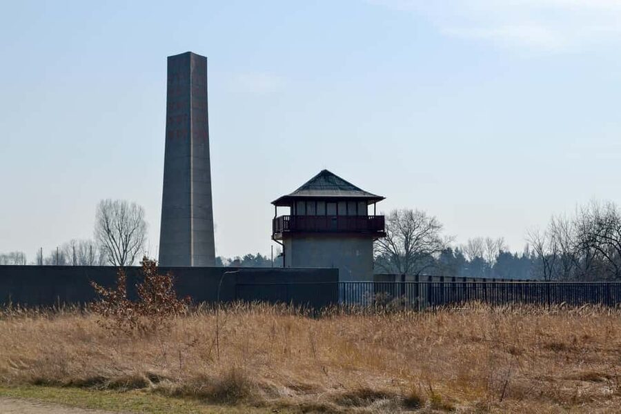 Berlin: Bus excursion to Sachsenhausen concentration camp - Who will get the most from this tour?