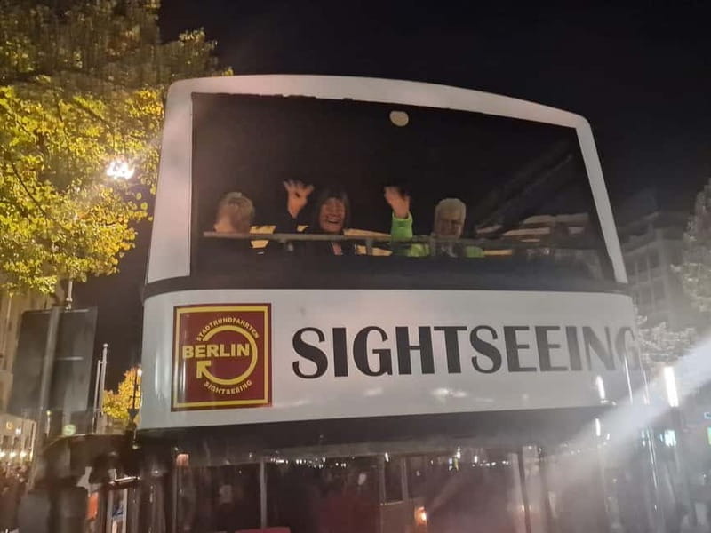 Berlin: Bus Tour by Night with Live Commentary - Tiergarten, Potsdamer Platz, and Friedrichstraße