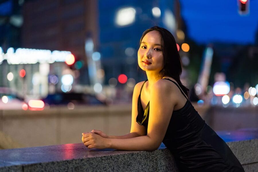 Berlin by Night: Private Photoshoot at Illuminated Cityscape - The 15-minute metro ride is part of the plan