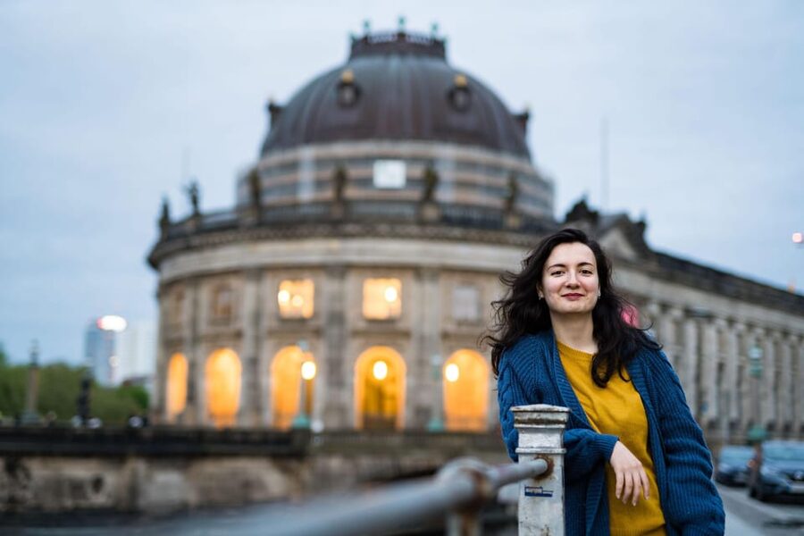 Berlin by Night: Private Photoshoot at Illuminated Cityscape - Forty edited photos arrive within 48 hours