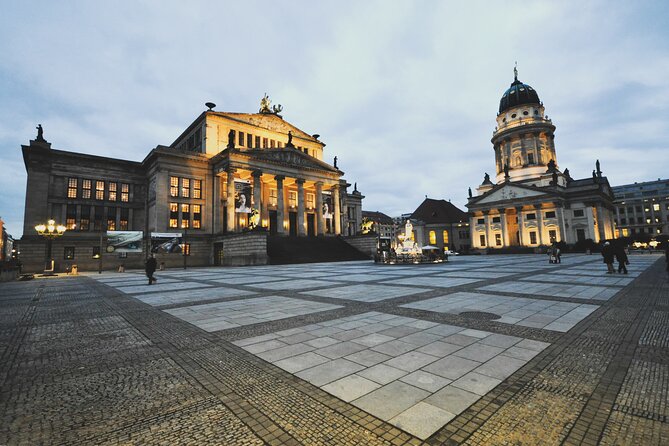Berlin by Night Private Tour - All Must-See Sites Magically Lit Up at Night - The Reichstag and Berlin’s government quarter