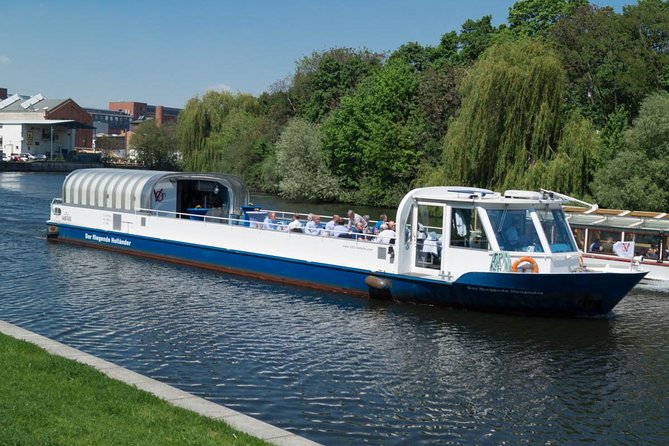 Berlin Capital 4-Course Sunset Dinner Cruise Including Drinks - Museum Island and the city’s cultural center