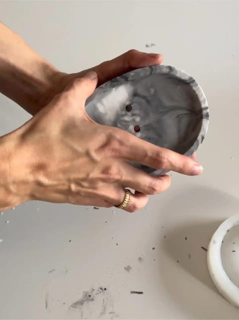 Berlin: Casting Workshop with Natural Materials - Clear instruction for first-time makers