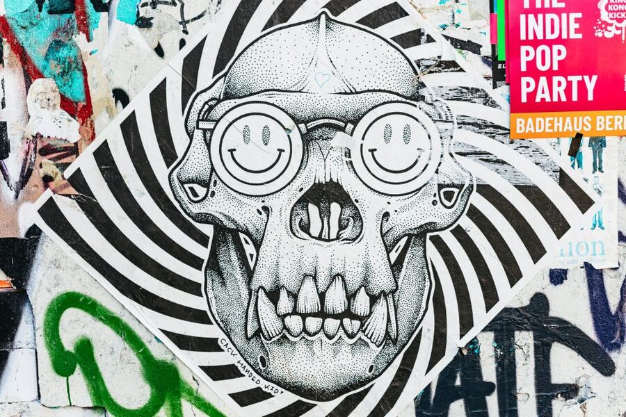 Berlin: City Street Art Guided Walking Tour - Friedrichshain and Kreuzberg through an artist’s eyes