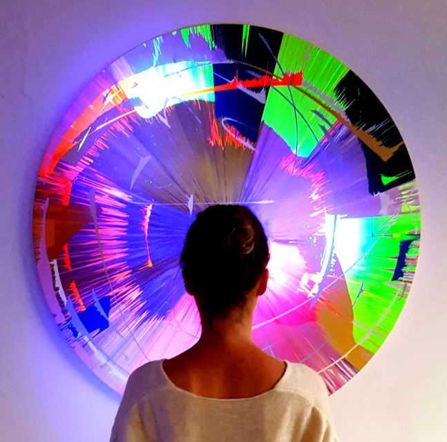 Berlin: Create Your Own Spin Painting at Jans Echternacht - One large canvas or two smaller paintings