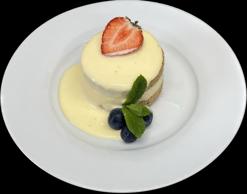 Berlin: Dinner Cruise on the Spree with Prosecco - Who should book this Berlin experience?