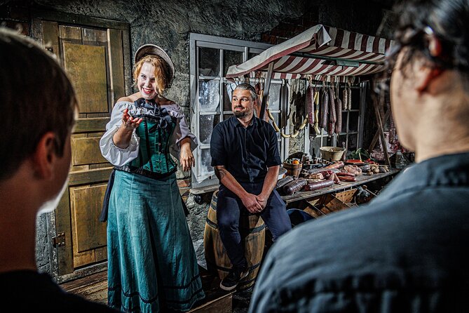 Berlin Dungeon Admission Ticket - Actors, audience participation, and the changing mood
