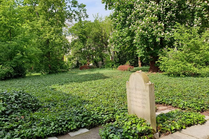 Berlin during Nazism - Tour in Italian - Anhalter Bahnhof and the memory of deportation