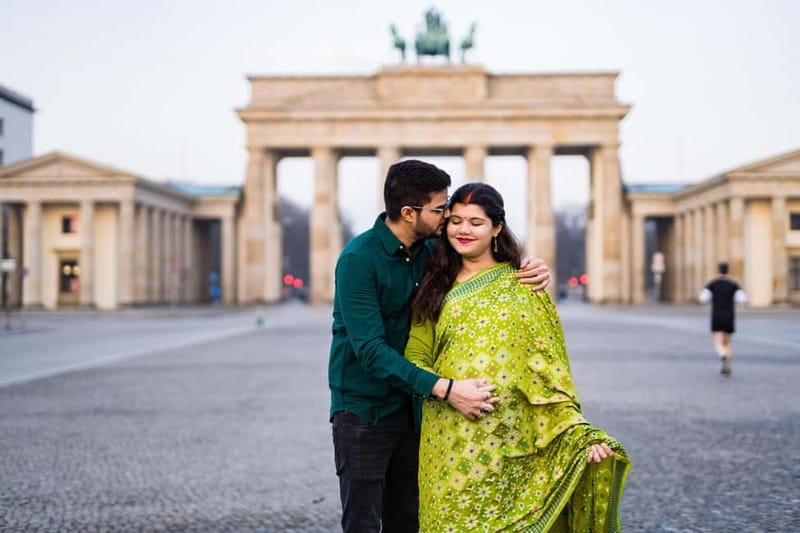 Berlin: Early Morning Private Photoshoot to avoid the Crowd - Final call: book it for the photographs