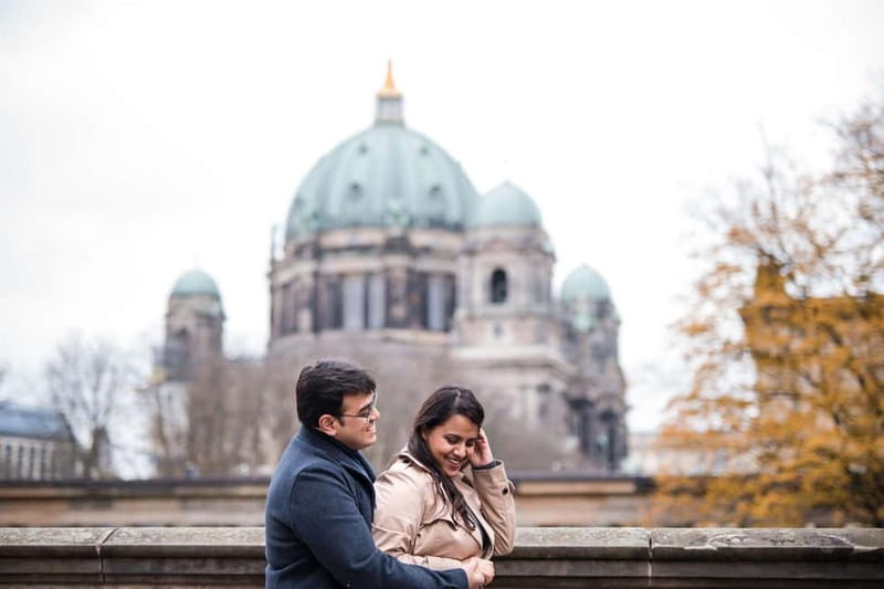 Berlin: Early Morning Private Photoshoot to avoid the Crowd - Who will enjoy this most