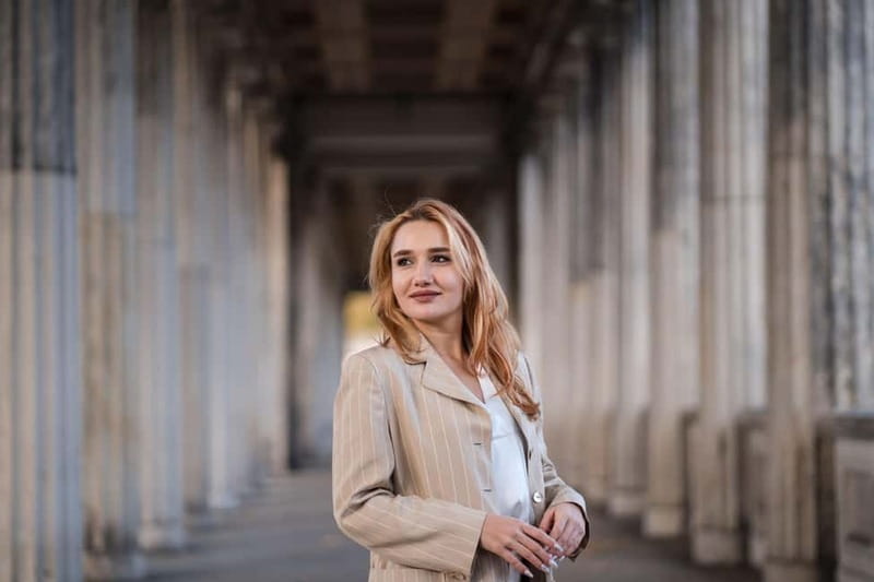 Berlin: Early Morning Private Photoshoot to avoid the Crowd - Museum Island in the first light