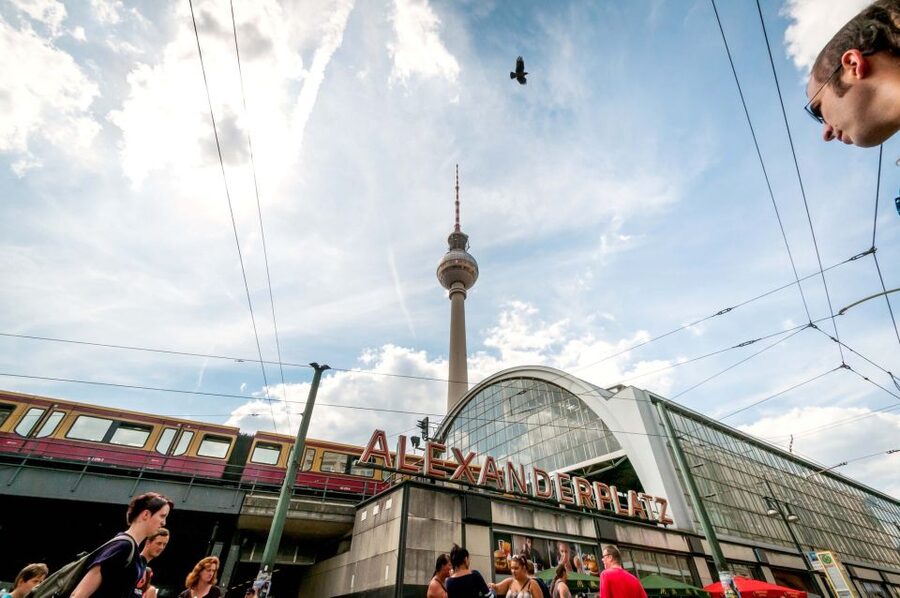 Berlin: East and West Hop-On Hop-Off Bus Tour - Brandenburg Gate and the Reichstag