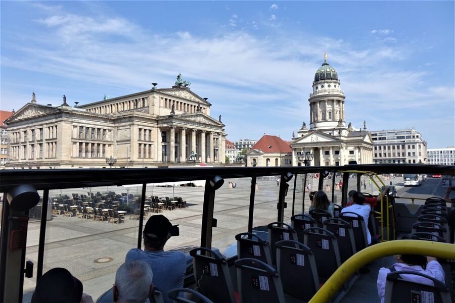 Berlin: East and West Hop-On Hop-Off Bus Tour - Karl-Marx-Allee and Friedrichshain