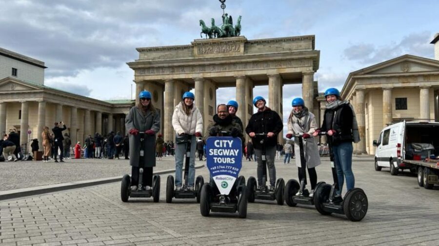 Berlin: East Side Gallery and Cold War Segway Tour - What the Cold War commentary should give you