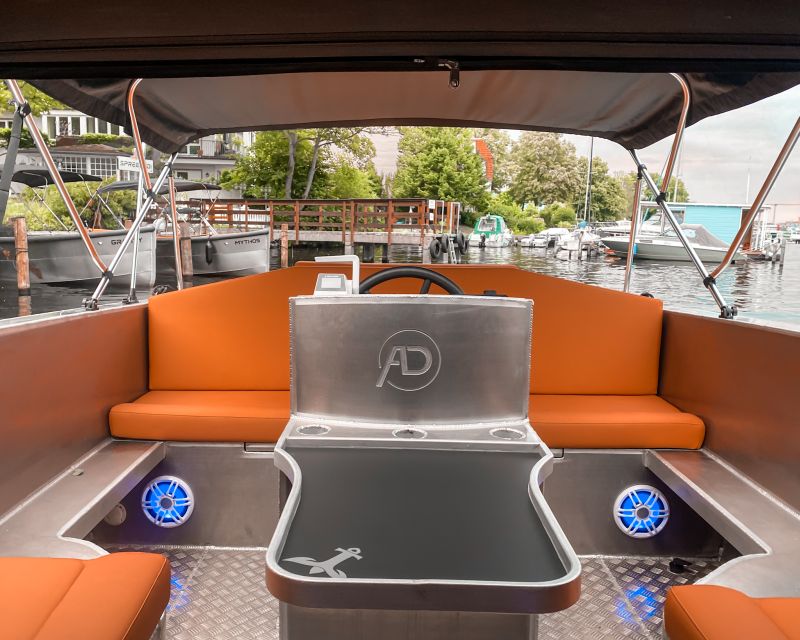 Berlin: Electric Boat Rental for self-driving 2 hrs - Swimming from the boat