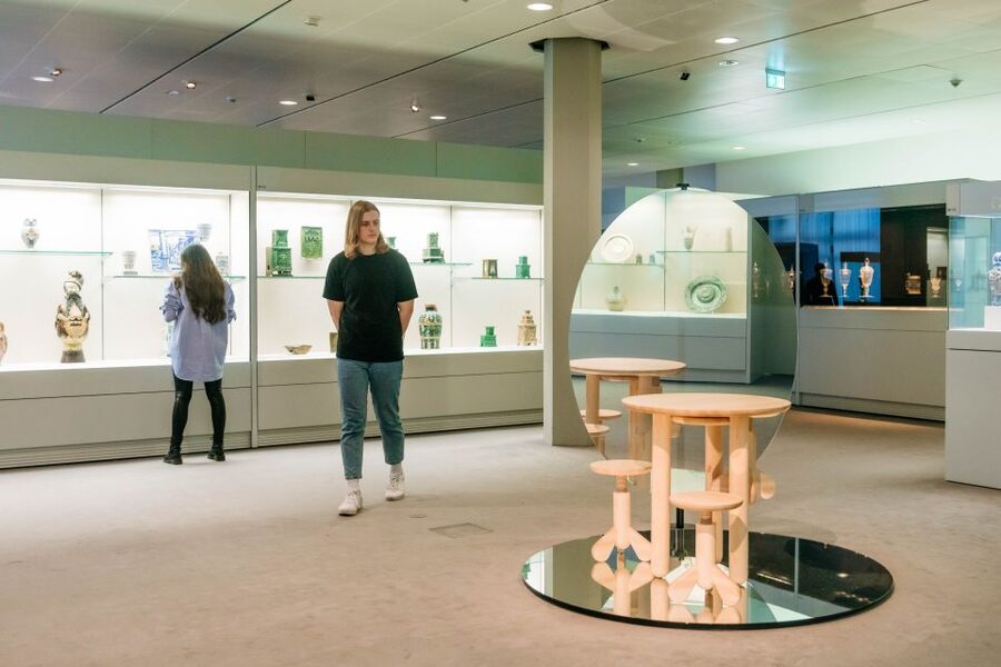 Berlin: Entry Ticket To The Kunstgewerbemuseum - Modern industrial design changes the pace