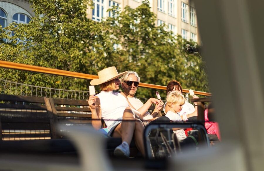 Berlin: Evening Boat Cruise – Romance & Moonlight - Music, wine, and the reality of onboard service