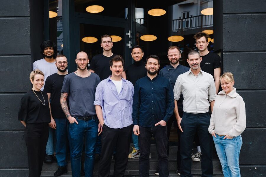 Berlin: Fine Dining Breakfast with Champagne in Schoneberg - Why the small group limit matters