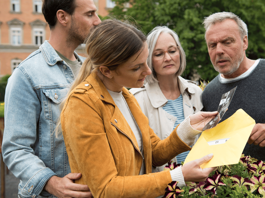 Berlin Friedrichshain: Outdoor Crime Mystery Tour - Who should book this Friedrichshain game