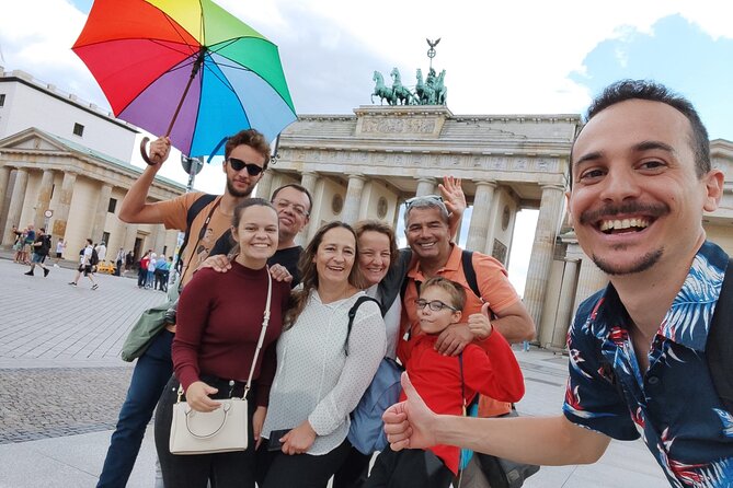 BERLIN FULL in 3.5h (Guide + Headphones) - Nikolaiviertel brings back the medieval city