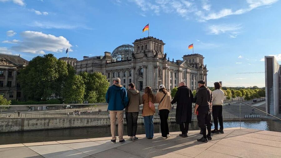 Berlin: Government Quarter Tour and Reichstag Dome Visit - Key points at a glance