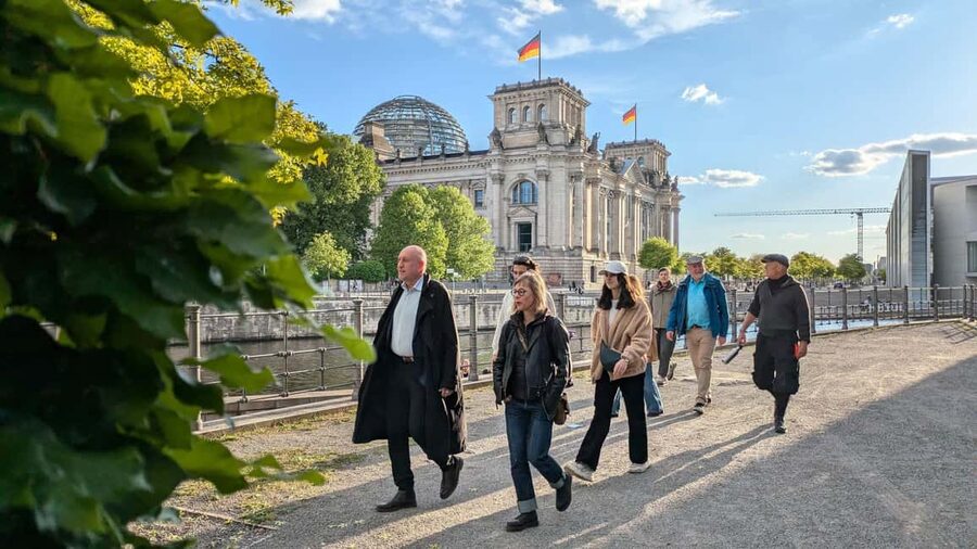 Berlin: Government Quarter Tour and Reichstag Dome Visit - The Reichstag entrance and security check