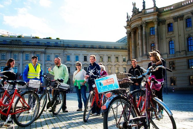 Berlin: Guided Private Bike Tour to Explore the Highlights - Starting in Nikolaiviertel and the old center